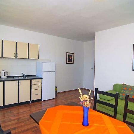 Apartman Luca Apartment Zecevo Ngoại thất bức ảnh