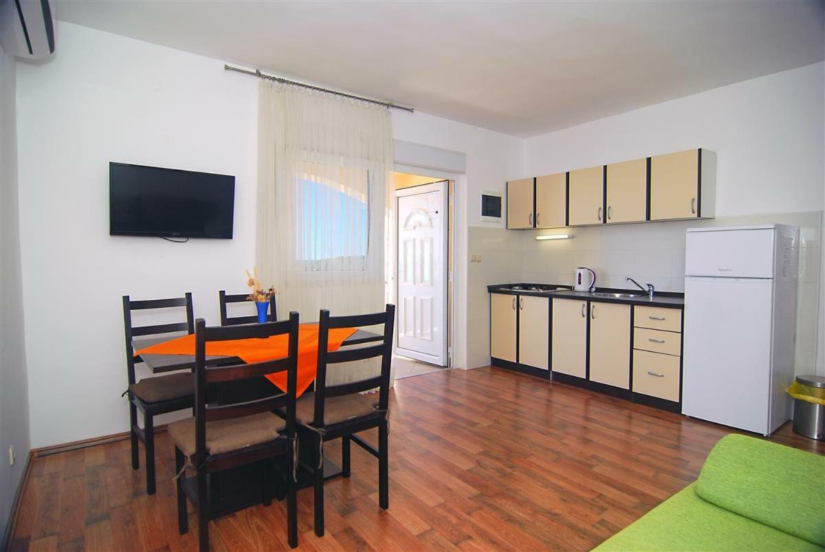Apartman Luca Apartment Zecevo Ngoại thất bức ảnh
